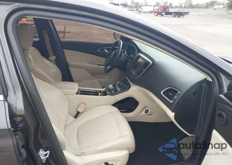 2017 Chrysler 200 Limited Platinum z USA, uszkodzony, nr VIN 1C3CCCAB8HN511707